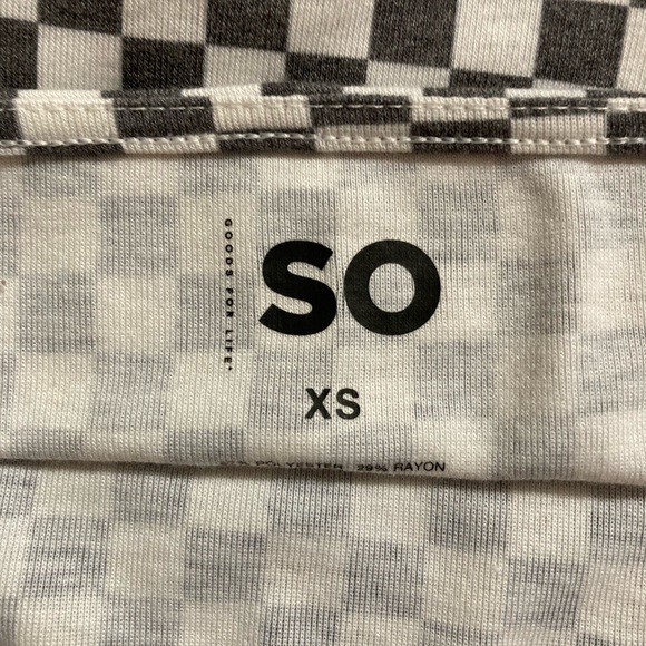 checkered grey and white crop top | SO - Picture 3 of 3